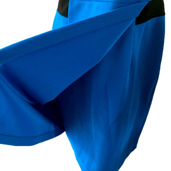 Blue Signature Size M Collection Dress - Picture 11 of 12